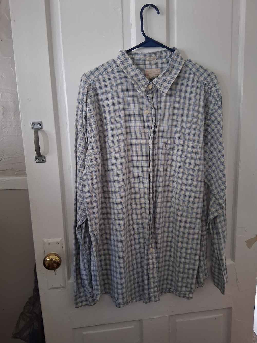 Men's American Eagle Outfitters XL Blue and White Plaid Check Button-Down Shirt